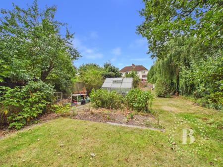 3 bedroom Semi-detached house for sale in Oakfield Road, Copthorne, Shrewsbury, SY3