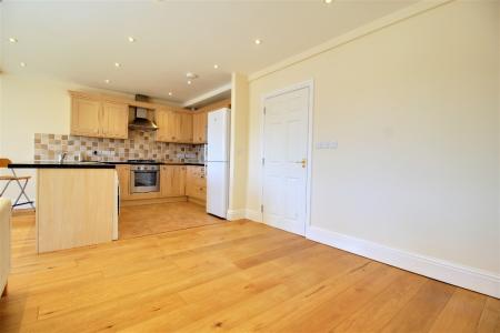 2 bedroom Maisonette to let in Gains Avenue, Shrewsbury, SY3