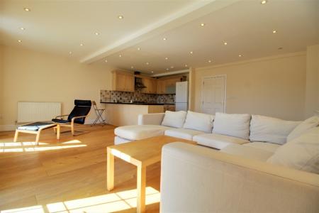 2 bedroom Maisonette to let in Gains Avenue, Shrewsbury, SY3