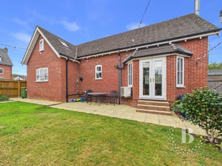 3 bedroom Bungalow for sale in Bath Mews, Minsterley, Shrewsbury, SY5