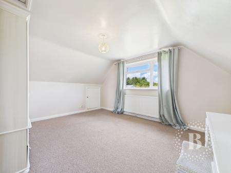 3 bedroom Detached house for sale in Underdale Road, Shrewsbury, SY2