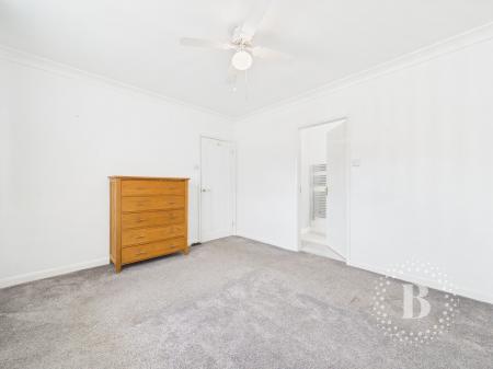 3 bedroom Detached house for sale in Underdale Road, Shrewsbury, SY2