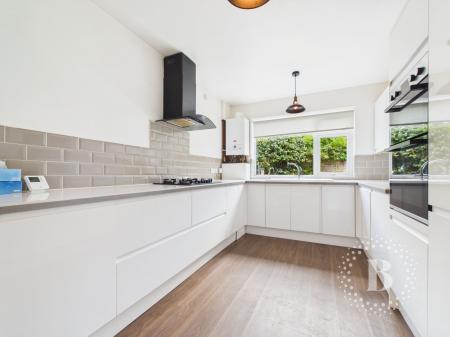 3 bedroom Detached house for sale in Underdale Road, Shrewsbury, SY2