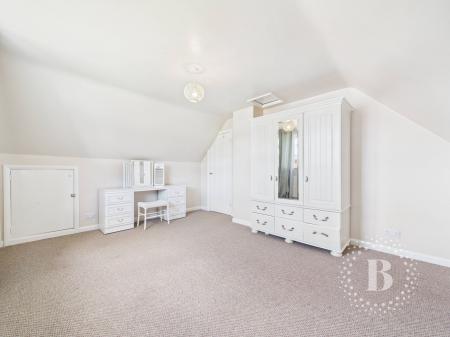 3 bedroom Detached house for sale in Underdale Road, Shrewsbury, SY2
