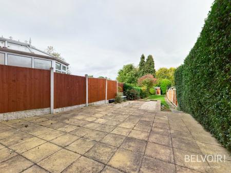 3 bedroom Semi-detached house to let in Crowmere Road, Belvidere, Shrewsbury, SY2