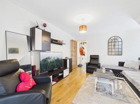 2 bedroom Semi-detached house for sale in Leafields, Harlescott, Shrewsbury, SY1