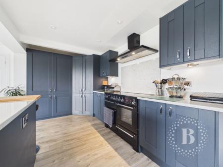 4 bedroom Cottage for sale in Hanwood Road, Edgebold, Shrewsbury, SY5