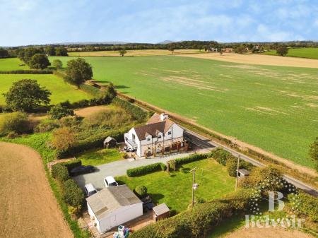 4 bedroom Cottage for sale in Hanwood Road, Edgebold, Shrewsbury, SY5