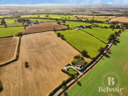 4 bedroom Cottage for sale in Hanwood Road, Edgebold, Shrewsbury, SY5