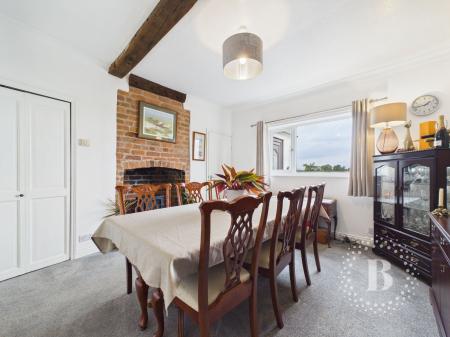 4 bedroom Cottage for sale in Hanwood Road, Edgebold, Shrewsbury, SY5