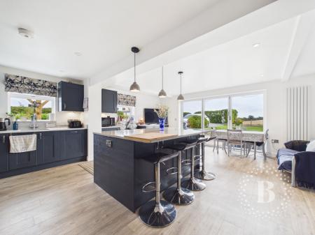 4 bedroom Cottage for sale in Hanwood Road, Edgebold, Shrewsbury, SY5