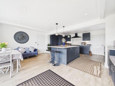 4 bedroom Cottage for sale in Hanwood Road, Edgebold, Shrewsbury, SY5