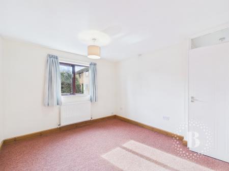 2 bedroom Flat to let in Castle Court, Wem, SY4
