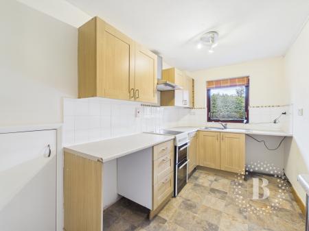 2 bedroom Flat to let in Castle Court, Wem, SY4