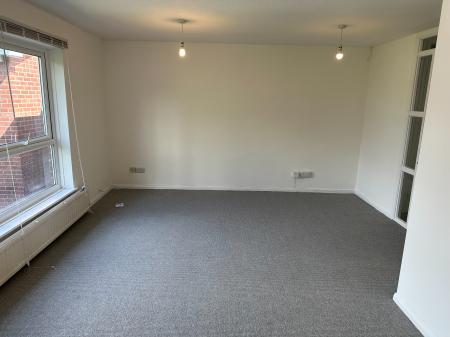 2 bedroom Flat for sale in Greenwood Close, Bexley, Sidcup, DA15