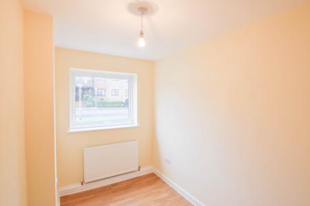 2 bedroom Flat to let in Hatherley Crescent, Bexley, Sidcup, DA14
