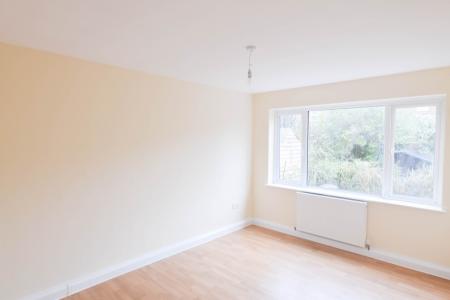 2 bedroom Flat to let in Hatherley Crescent, Bexley, Sidcup, DA14