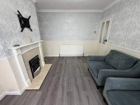 2 bedroom Maisonette to let in Edendale Road, Bexleyheath, DA7