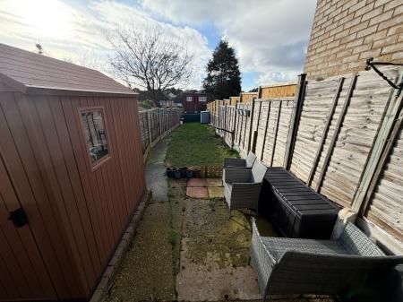 2 bedroom Maisonette to let in Edendale Road, Bexleyheath, DA7