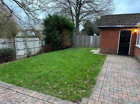 4 bedroom Detached house to let in Acacia Way, Bexley, Sidcup, DA15