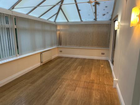 4 bedroom Detached house to let in Acacia Way, Bexley, Sidcup, DA15