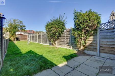 2 bedroom Terraced House to let in Beverley Avenue, Bexley, Sidcup, DA15