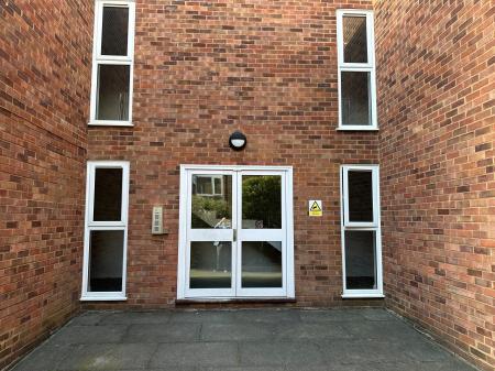 1 bedroom Flat to let in Sidcup Hill, Bexley, Sidcup, DA14