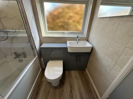 1 bedroom Flat to let in Sidcup Hill, Bexley, Sidcup, DA14