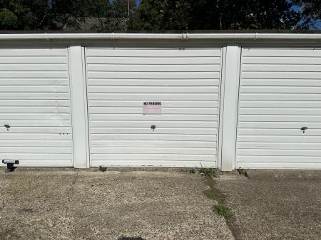 1 bedroom Flat to let in Sidcup Hill, Bexley, Sidcup, DA14