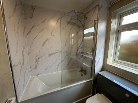 1 bedroom Flat to let in Sidcup Hill, Bexley, Sidcup, DA14