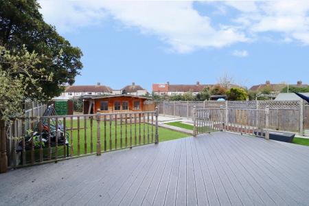 5 bedroom Semi-detached house for sale in Hambledown Road, Bexley, Sidcup, DA15