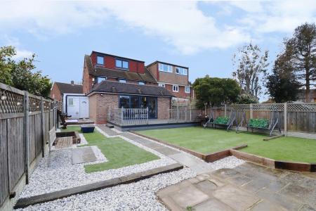 5 bedroom Semi-detached house for sale in Hambledown Road, Bexley, Sidcup, DA15