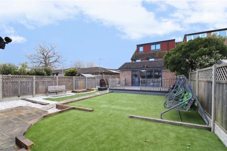 5 bedroom Semi-detached house for sale in Hambledown Road, Bexley, Sidcup, DA15