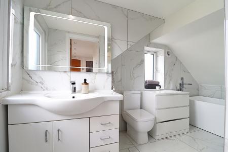 5 bedroom Semi-detached house for sale in Hambledown Road, Bexley, Sidcup, DA15