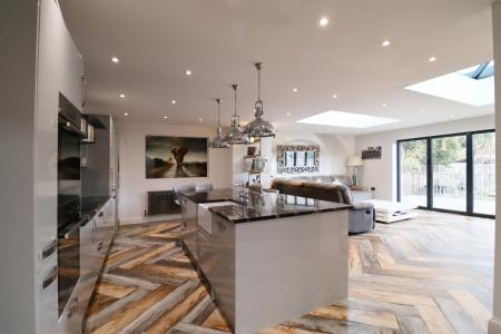 5 bedroom Semi-detached house for sale in Hambledown Road, Bexley, Sidcup, DA15