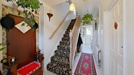 6 bedroom Semi-detached house for sale in Hambledown Road, Sidcup, DA15