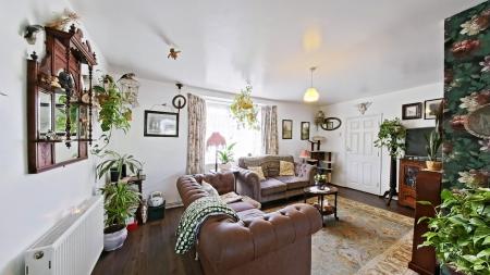 6 bedroom Semi-detached house for sale in Hambledown Road, Sidcup, DA15