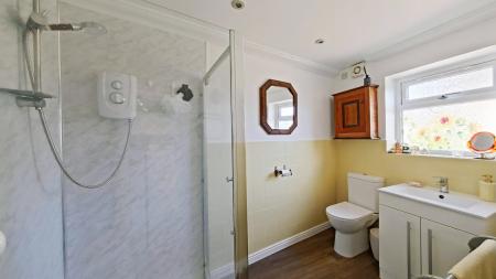 6 bedroom Semi-detached house for sale in Hambledown Road, Sidcup, DA15