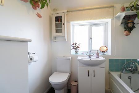 6 bedroom Semi-detached house for sale in Hambledown Road, Sidcup, DA15