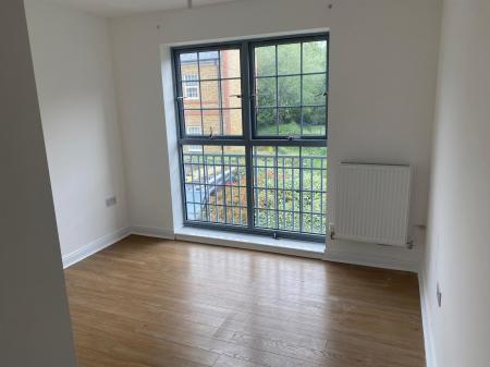 2 bedroom Maisonette to let in Esparto Way, The Mill, South Darenth, DA4