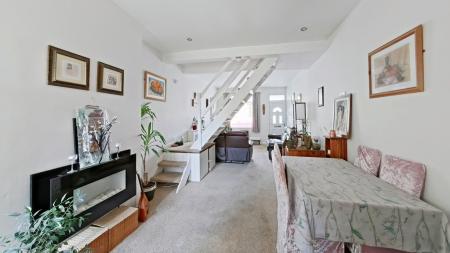 2 bedroom Terraced House for sale in Warwick Road, Bexley, Sidcup, DA14