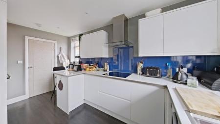 2 bedroom Flat for sale in Longlands Court, Bexley, Sidcup, DA15
