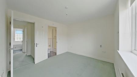 2 bedroom Terraced House for sale in Parsonage Bank, Dartford, Eynsford, DA4