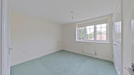 2 bedroom Terraced House for sale in Parsonage Bank, Dartford, Eynsford, DA4