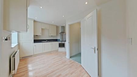 2 bedroom Terraced House for sale in Parsonage Bank, Dartford, Eynsford, DA4