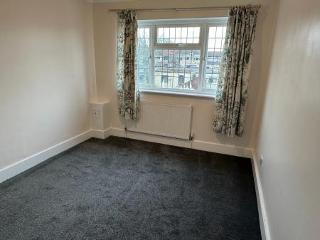 3 bedroom Semi-detached house to let in Sherwood Park Avenue, Bexley, Sidcup, DA15
