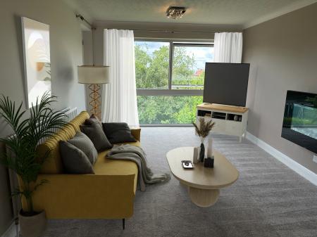 3 bedroom Flat to let in The Park, Bexley, Sidcup, DA14