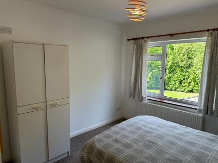 1 bedroom House share to let in Norfield Road, Joydens Wood, DA2