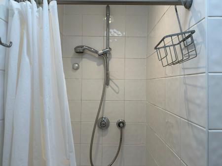 1 bedroom House share to let in Norfield Road, Joydens Wood, DA2