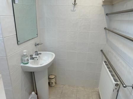 1 bedroom House share to let in Norfield Road, Joydens Wood, DA2